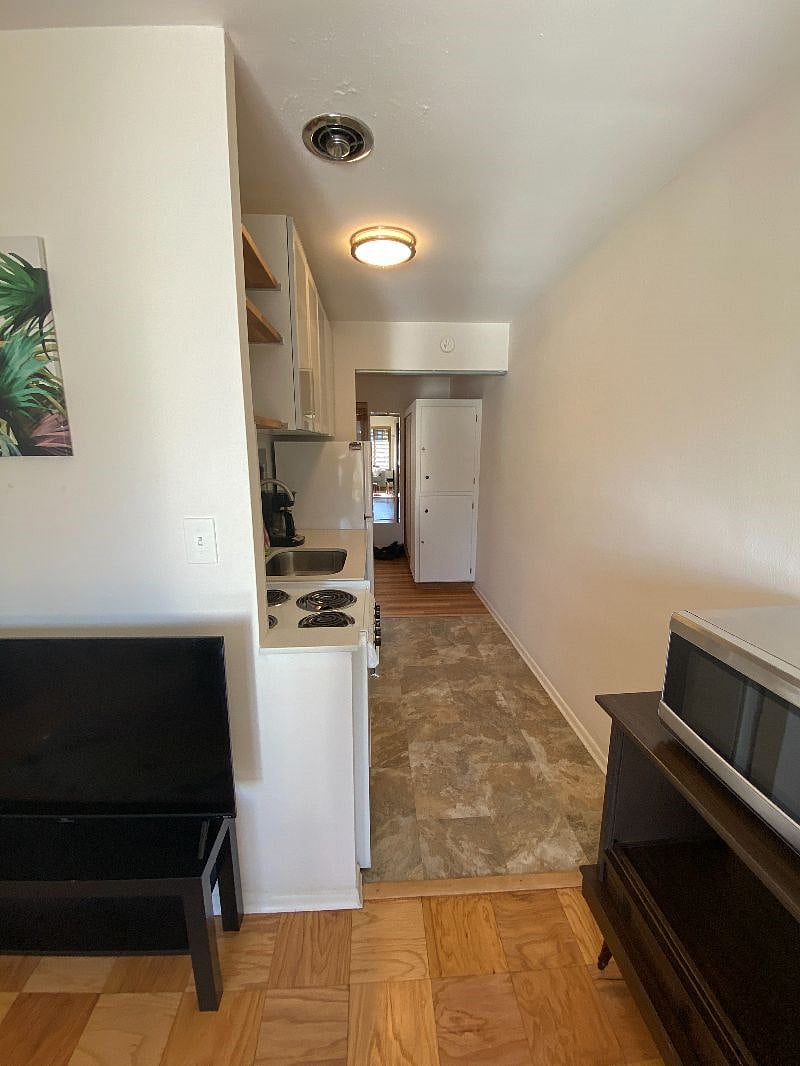 Unit 12: towards bedroom area