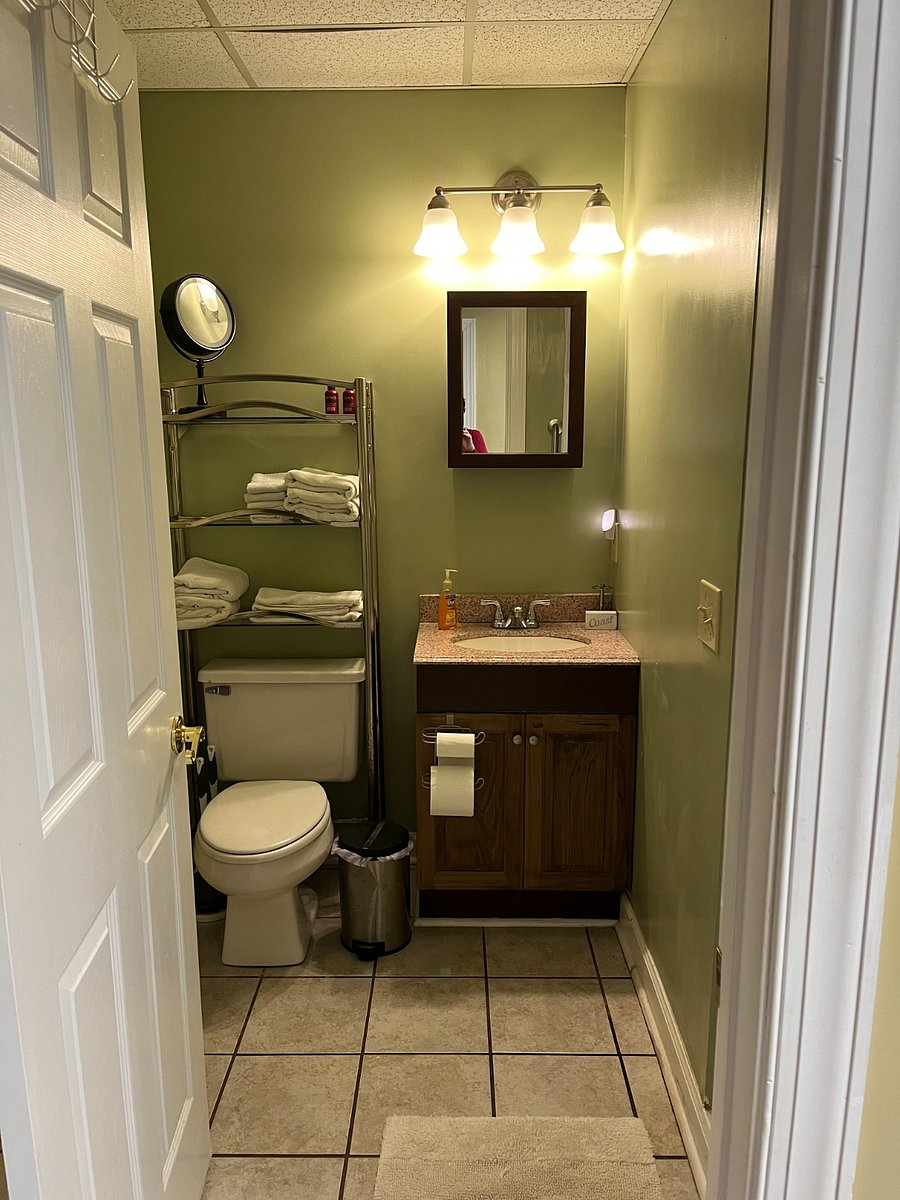 Bathroom, Walk in shower with 2 shower heads