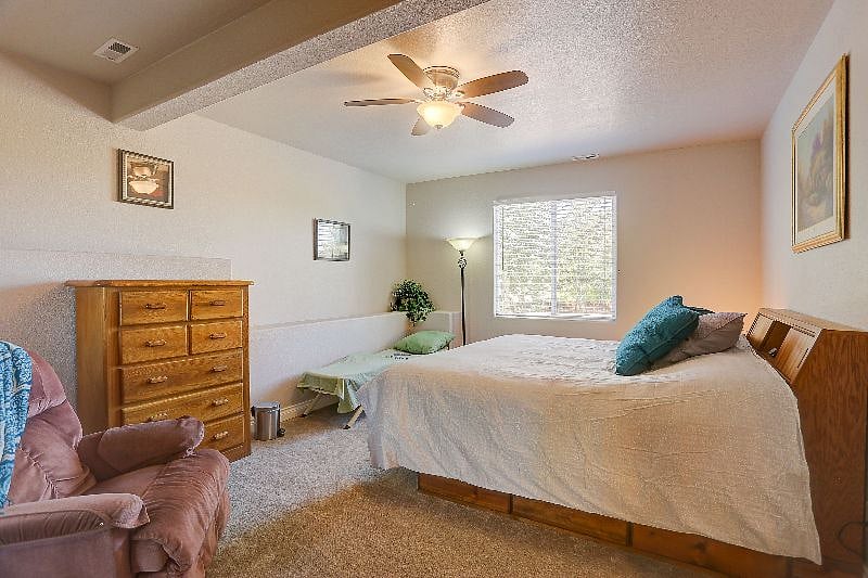 Master Bedroom with Ceragem