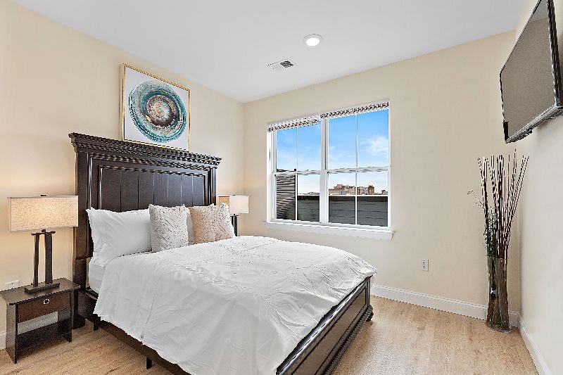 Furnished Finder property 243947_4 photo 8