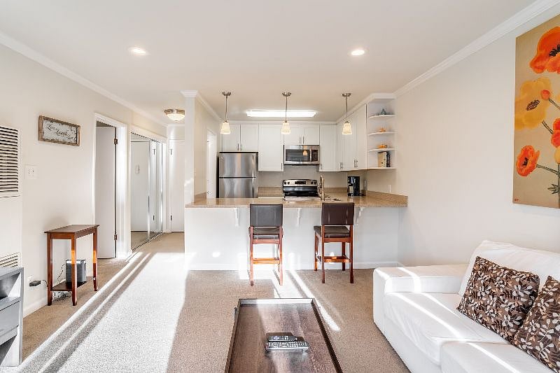 Furnished Finder property 244026_1 photo 6