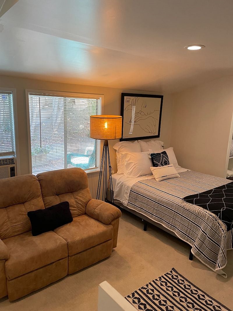 Furnished Finder property 244073_1 photo 12