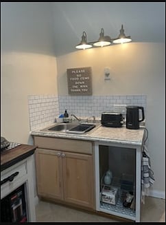 Furnished Finder property 244073_1 photo 11