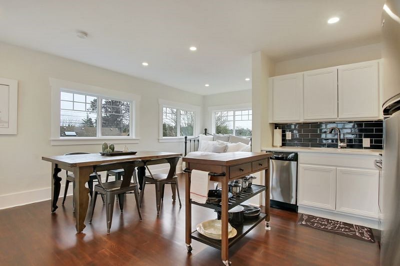 Furnished Finder property 244113_1 photo 8