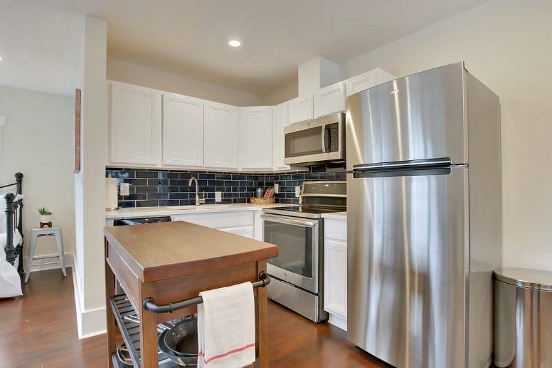 Furnished Finder property 244113_1 photo 4