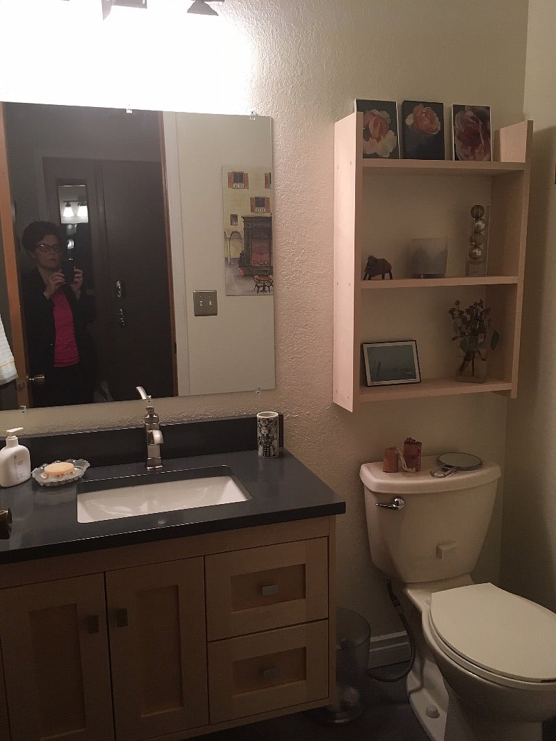 Downstairs 1/2 bath