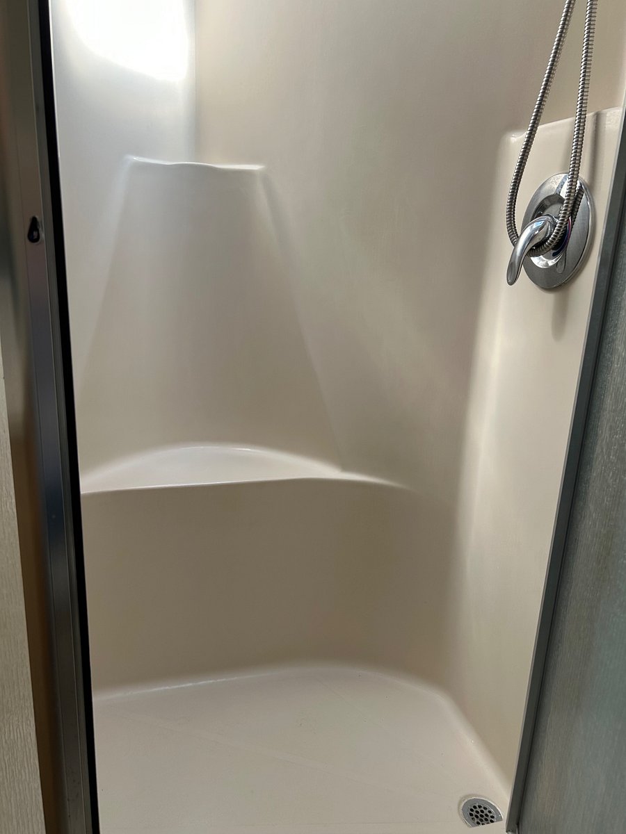 Roomy shower