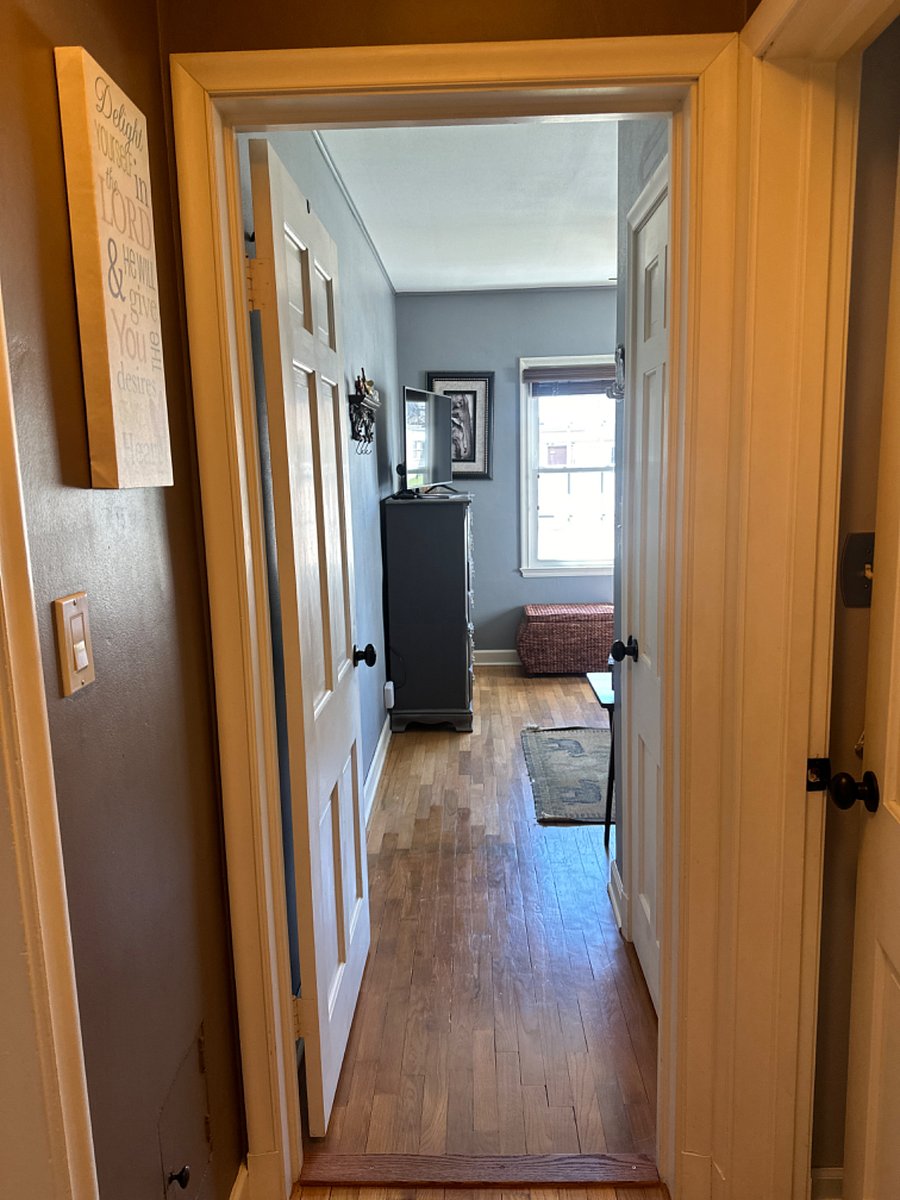 Queen Bed, First Floor