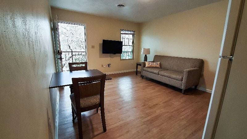 Furnished Finder property 245358_1 photo 17