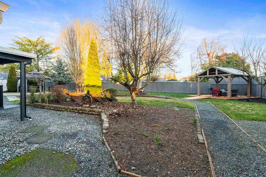 Furnished Finder property 245432_2 photo 27