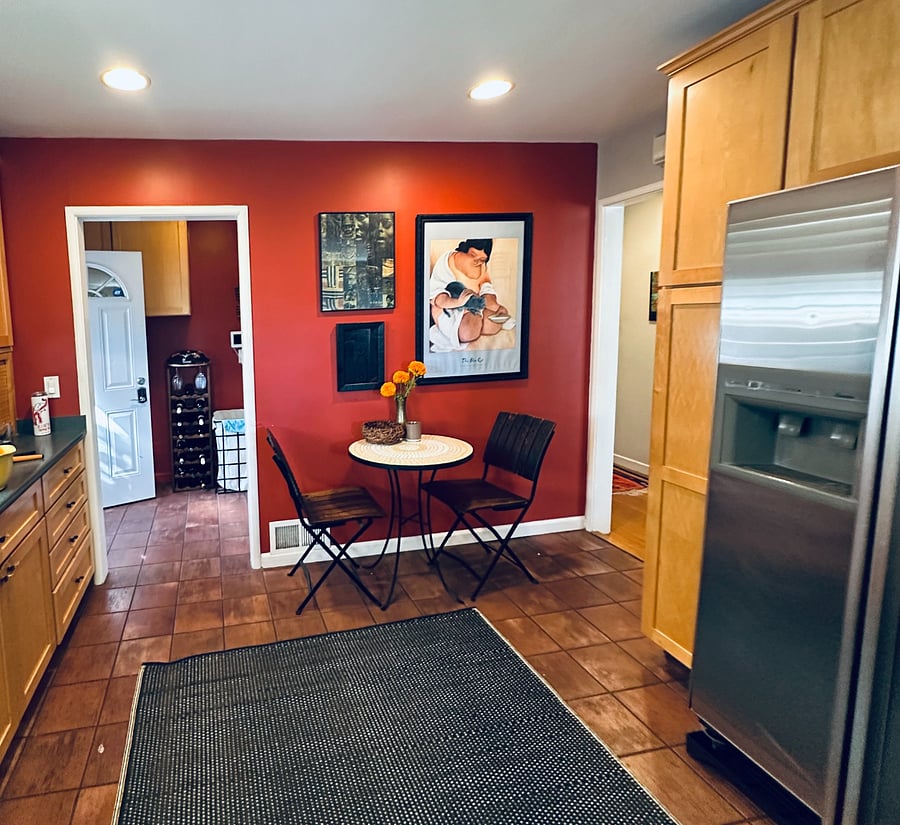 Plenty refrigerator, cabinet storage area for your items.