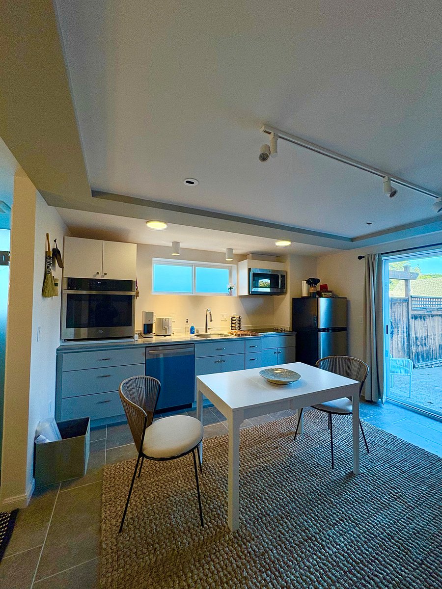 Furnished Finder property 245533_2 photo 24