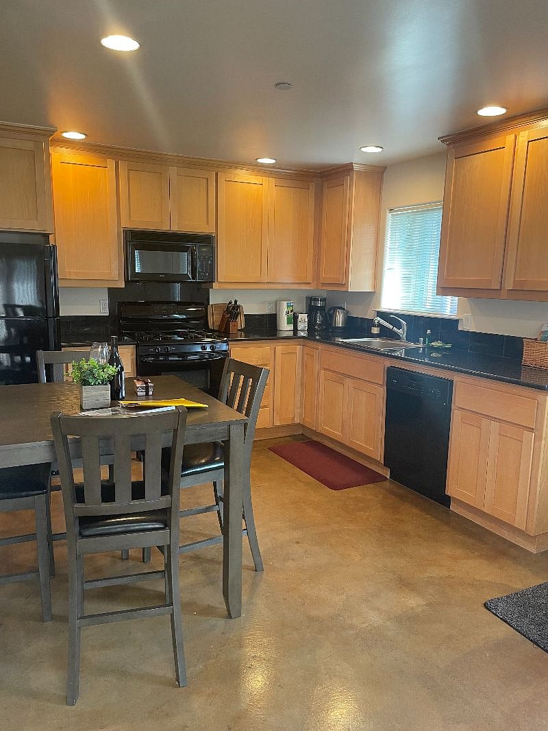 Furnished Finder property 245622_1 photo 4