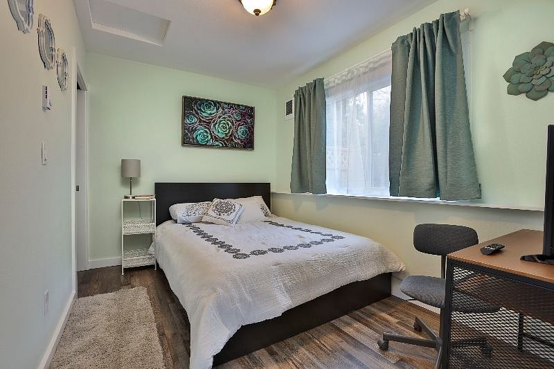 Furnished Finder property 245677_1 photo 17