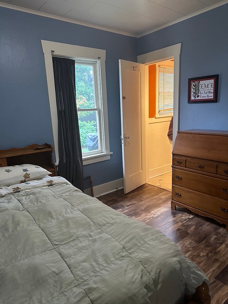 Downstairs bedroom with double bed