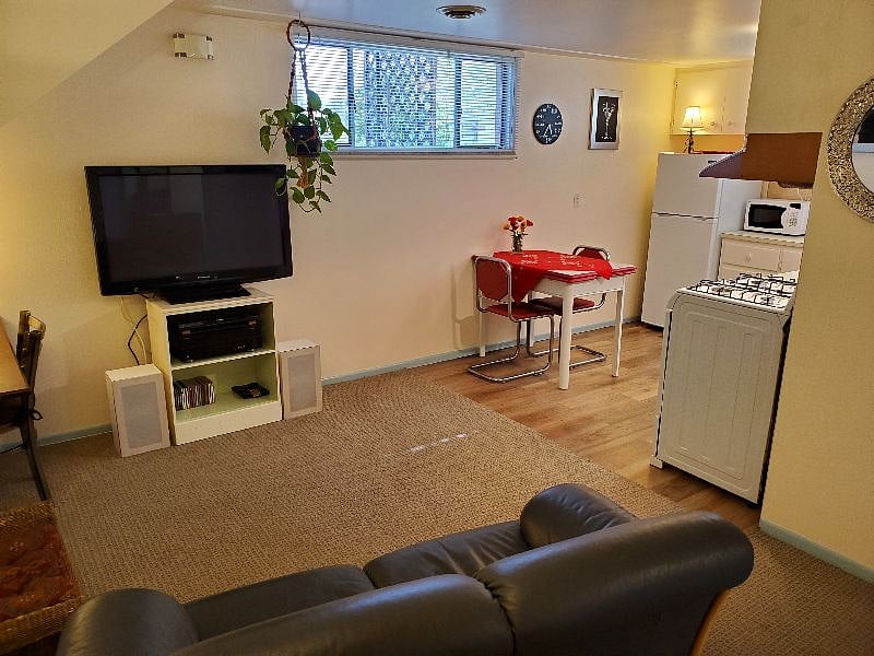 Furnished Finder property 245780_1 photo 6