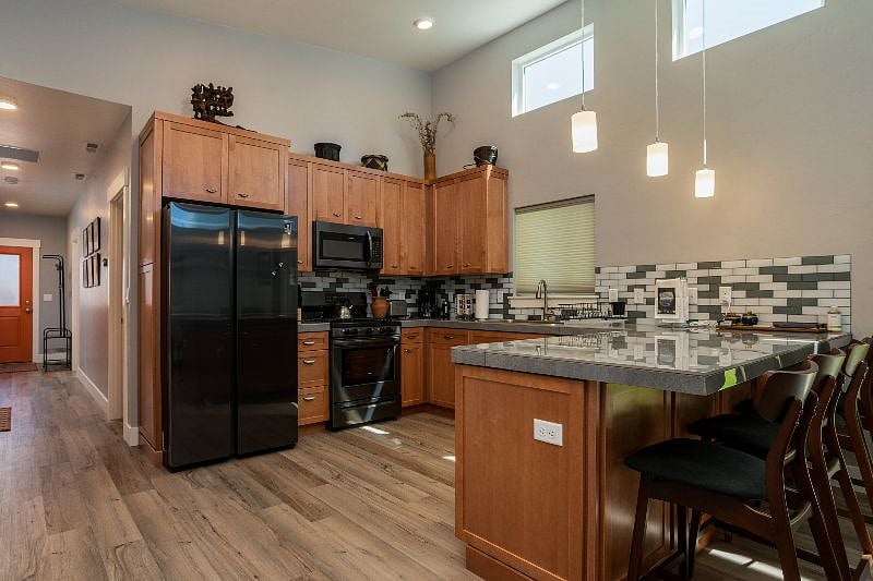 Furnished Finder property 246197_1 photo 3