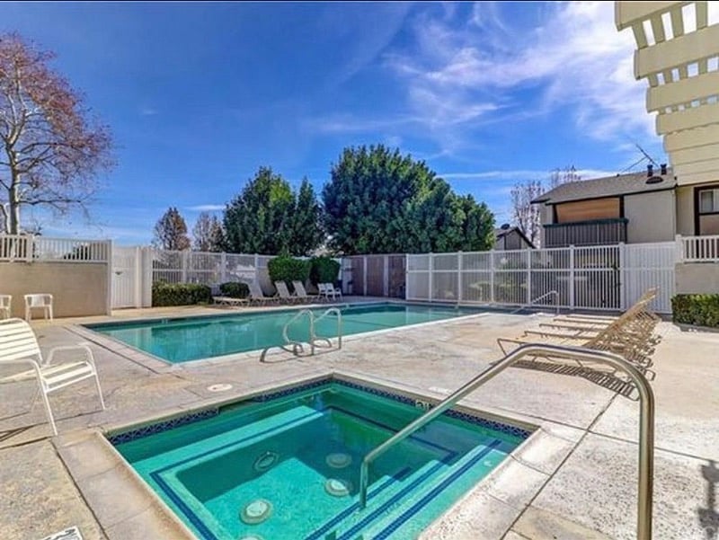 Furnished Finder property 246288_1 photo 21