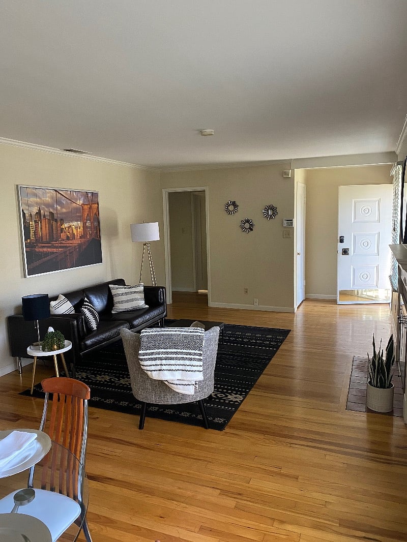 Entrance room