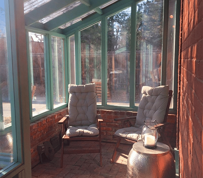 Front of cottage sun patio