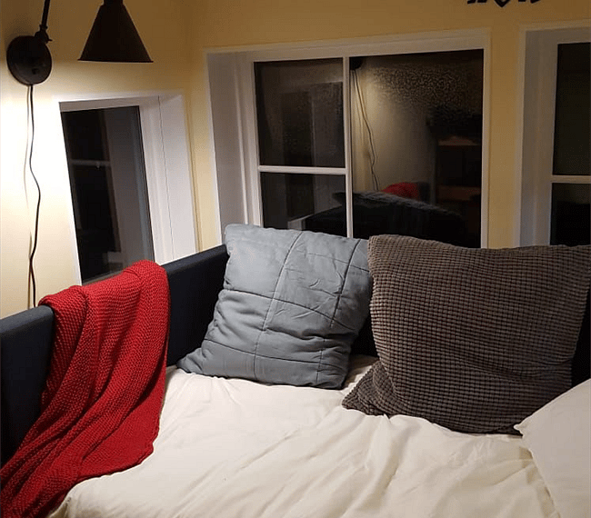 Downstairs small den with daybed