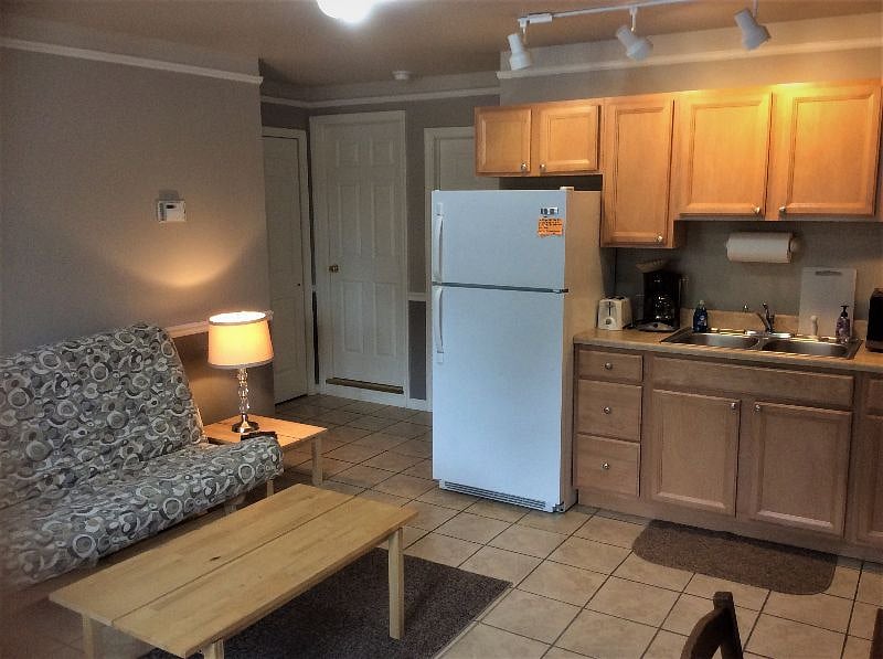 Furnished Finder property 246873_5 photo 2
