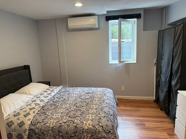 Mitsubishi split A/C & heating unit