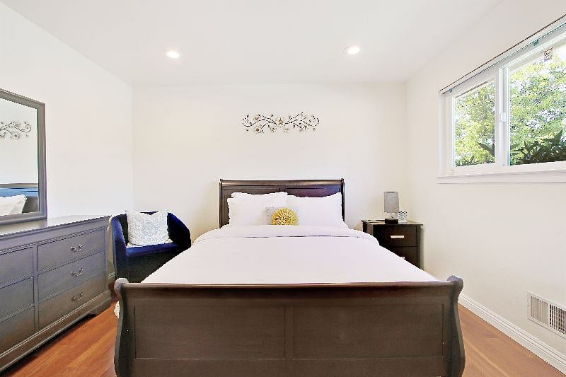 Furnished Finder property 246908_1 photo 10