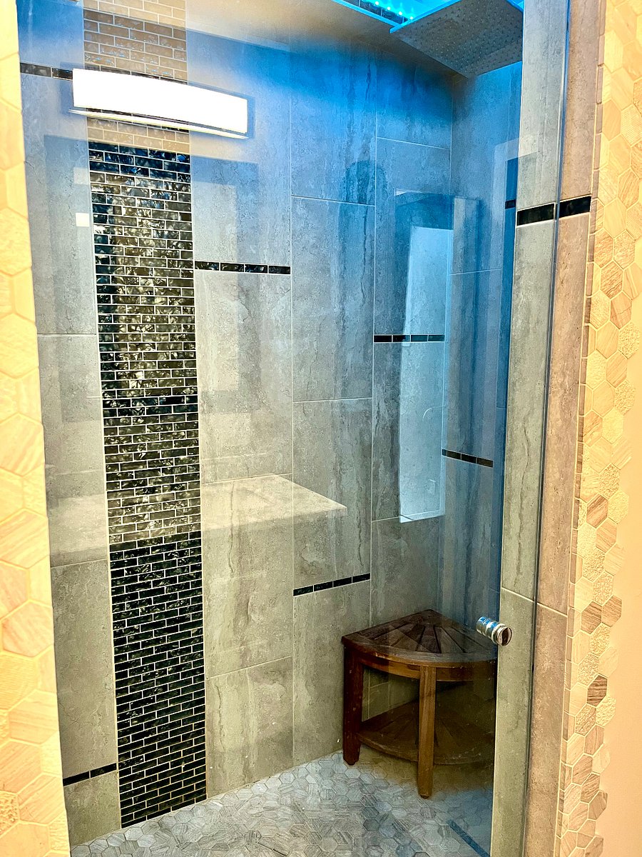 Master bath 