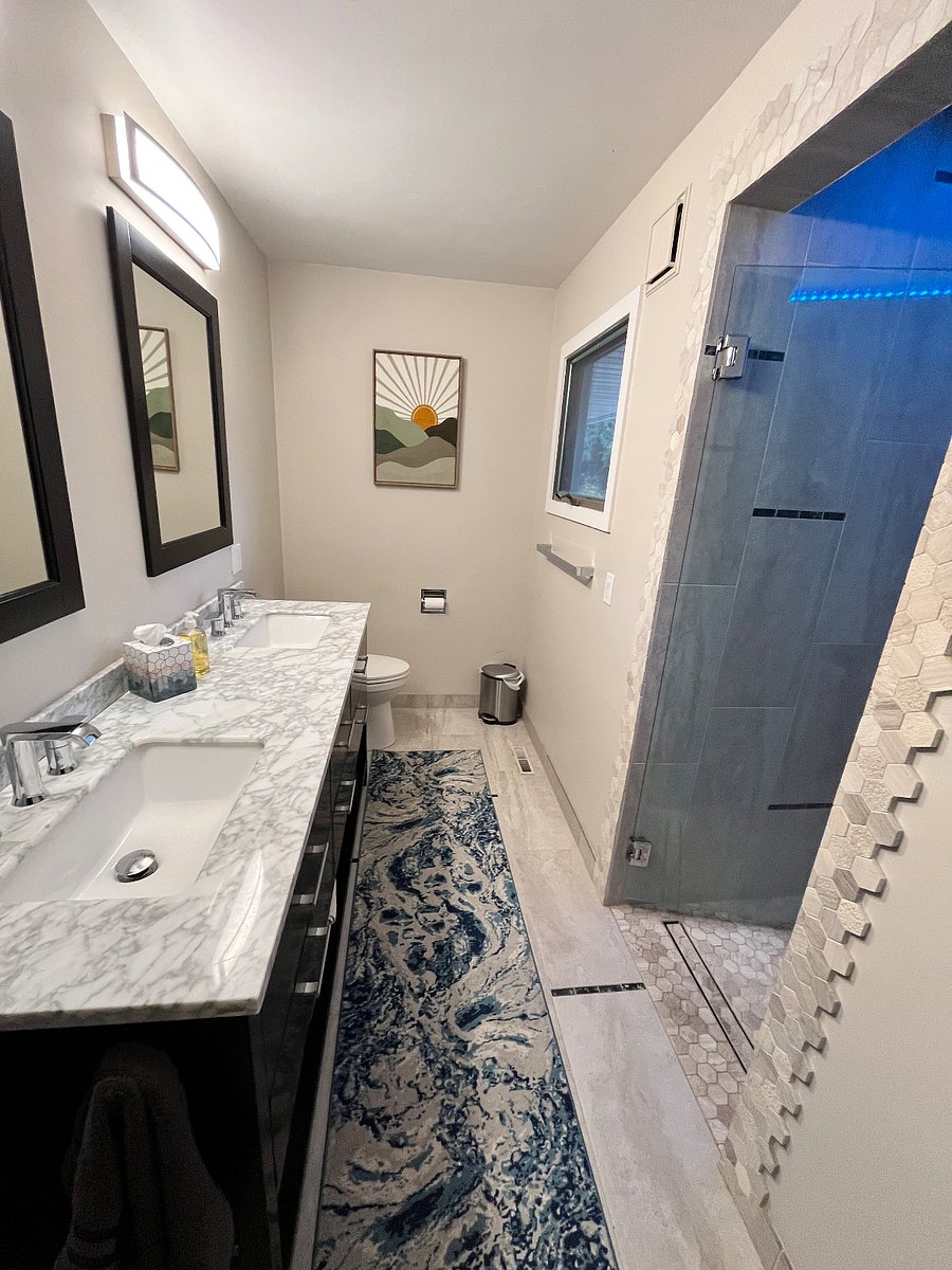 Master bath 