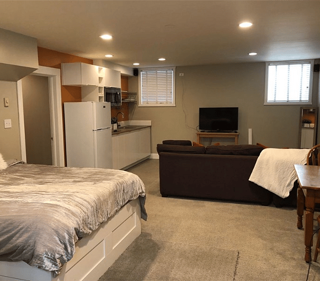 Bed also has 4 drawers for storage