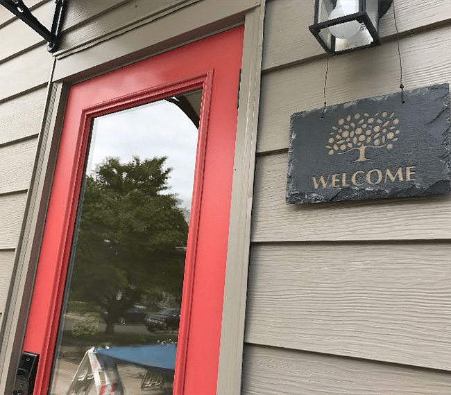 Private side entrance - welcome!