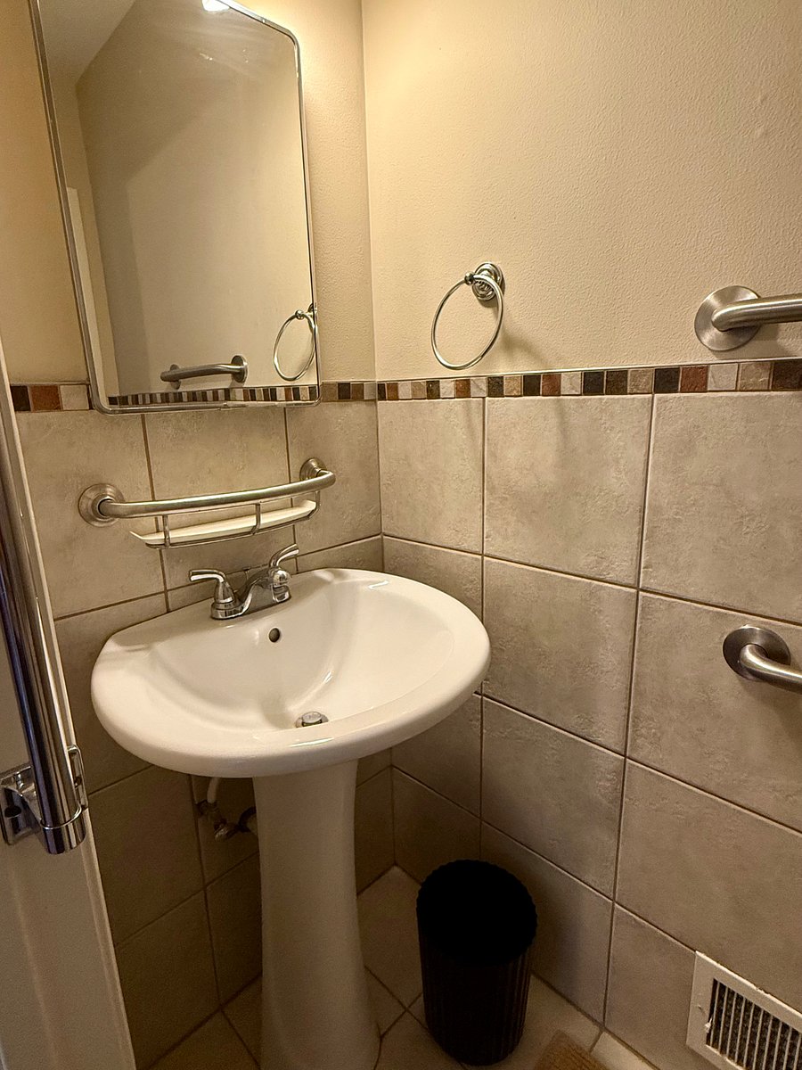 Half Bath (in Master)