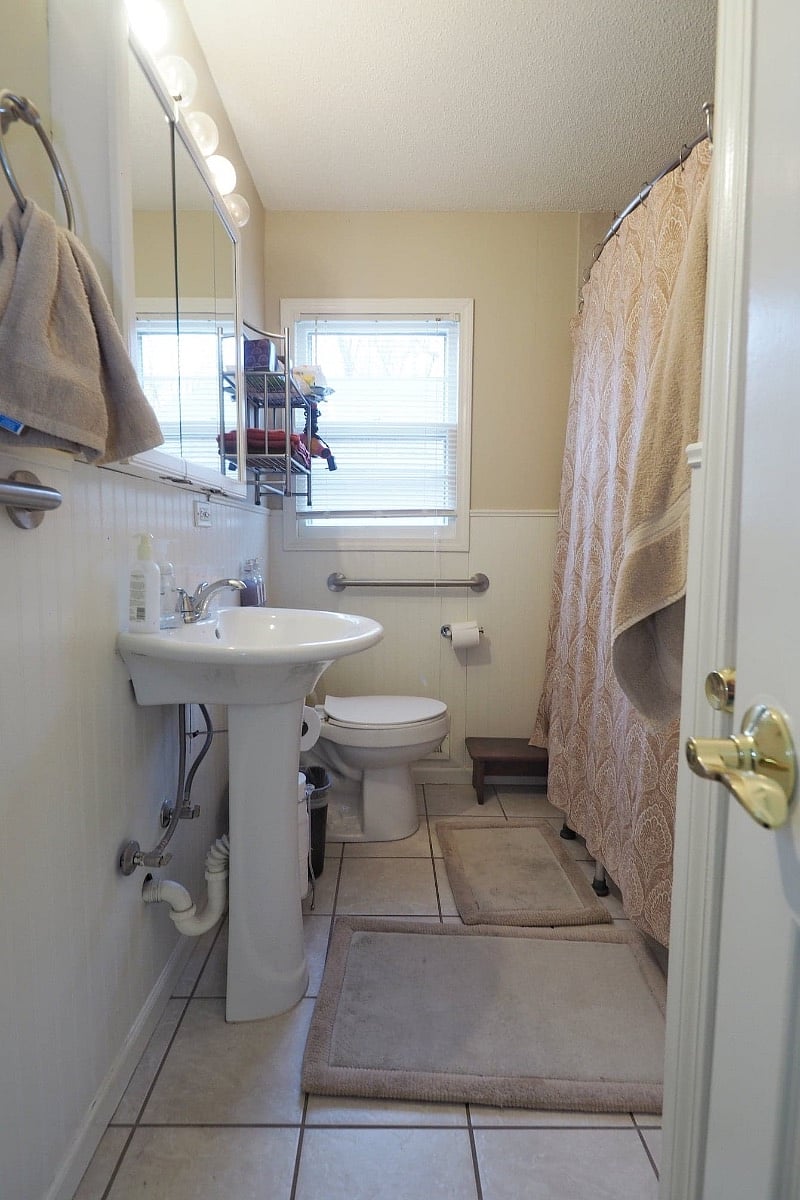 Furnished Finder property 248000_1 photo 17