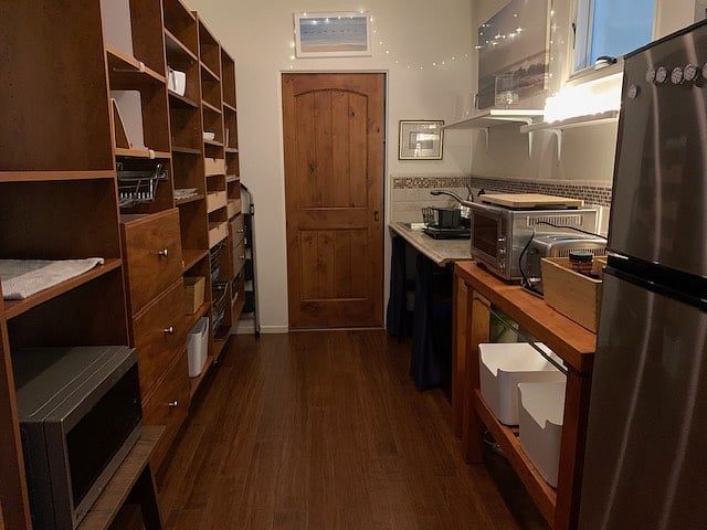 kitchenette