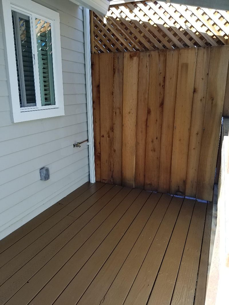 Rear Deck - Exclusive Private