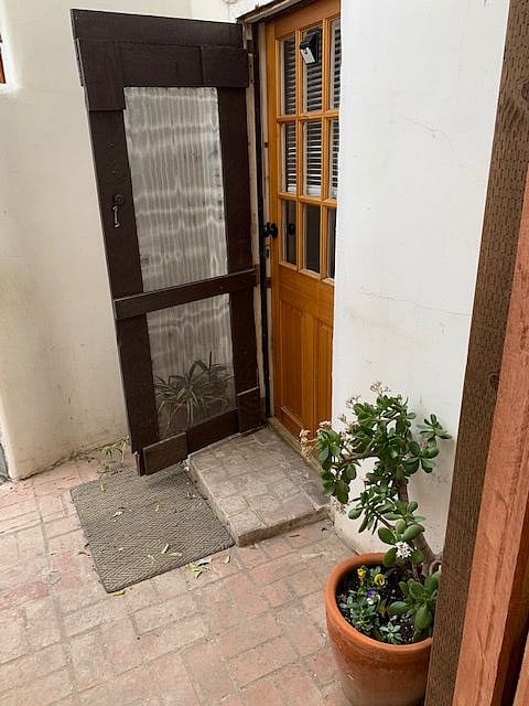 Cottage front door entry