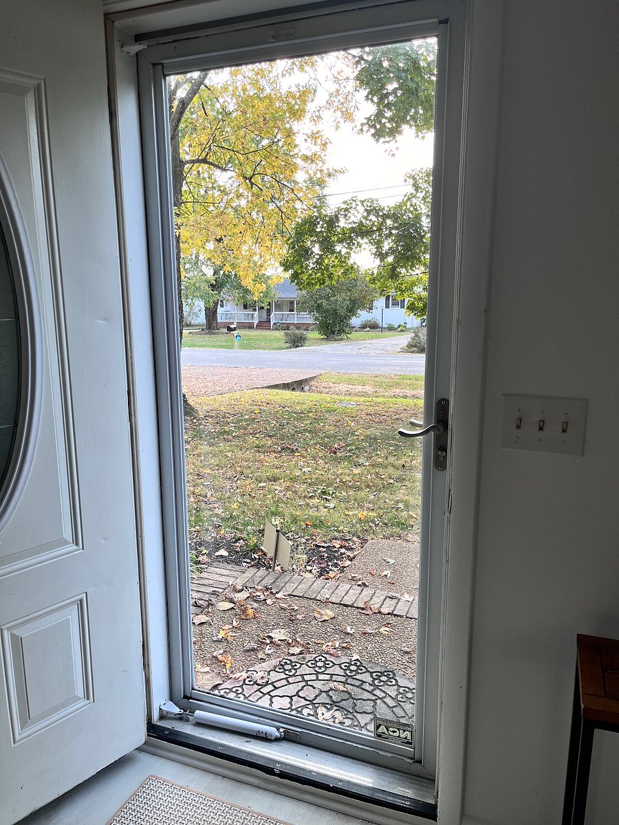 View from foyer into front yard
