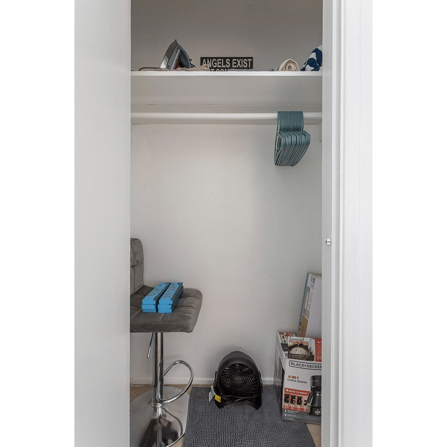 Roomy closet for all your belongings