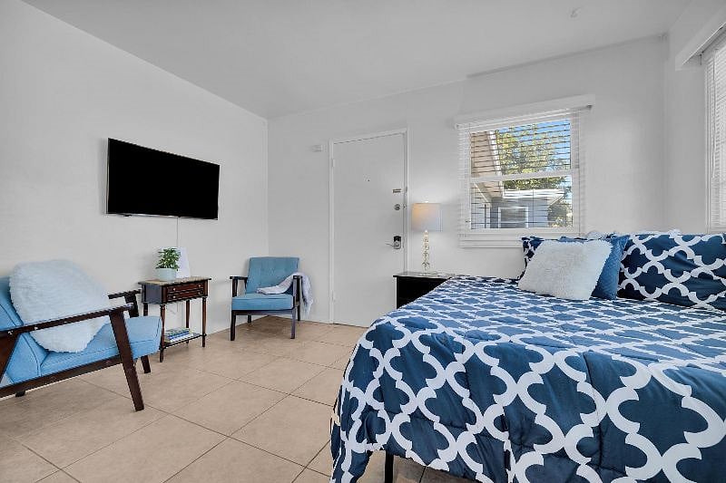 Furnished Finder property 248607_3 photo 1