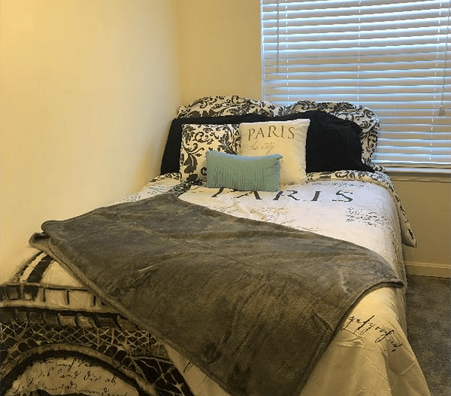 Another view of bed