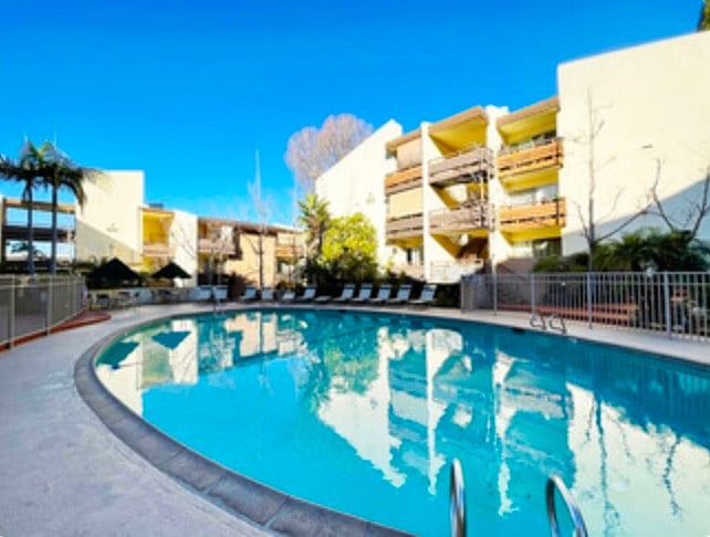 Furnished Finder property 248871_1 photo 15
