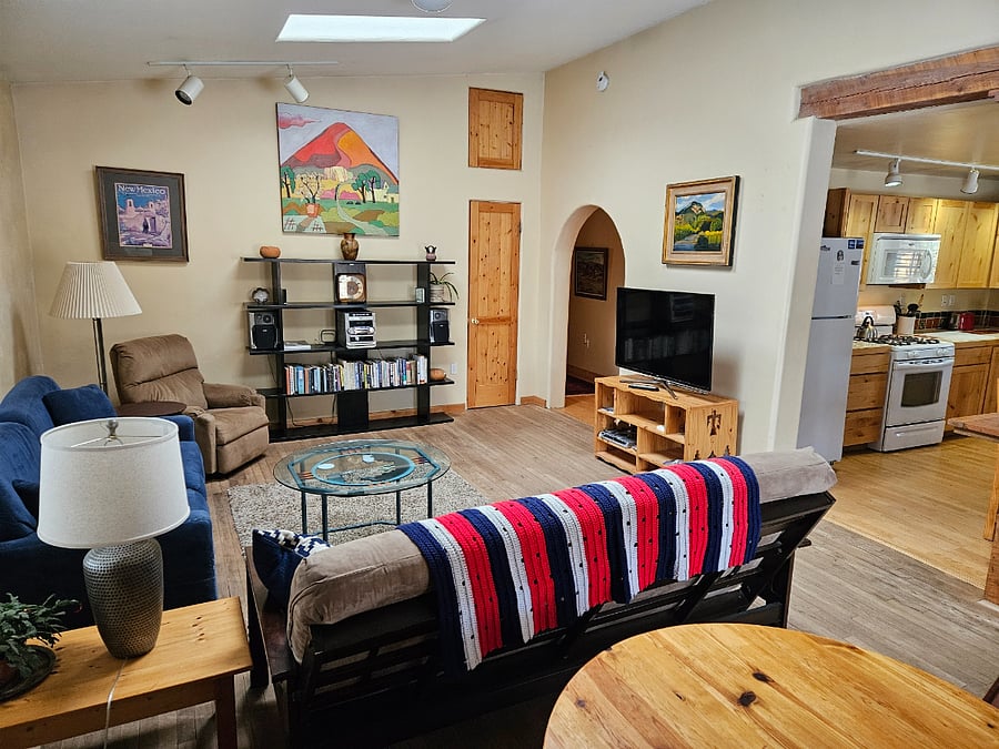 Furnished Finder property 248963_2 photo 4