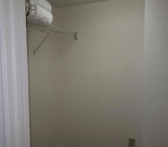 walk in closet