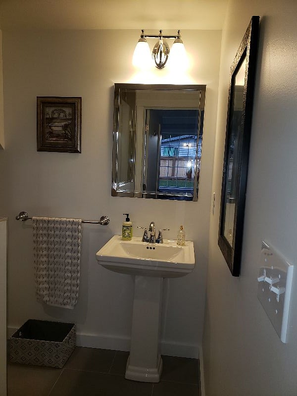 Full bathroom
