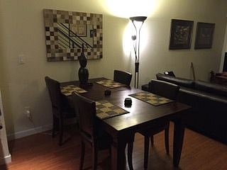 Dining room with 4 seats table