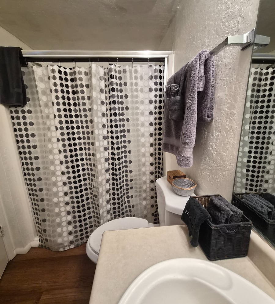Bathroom 1-Main