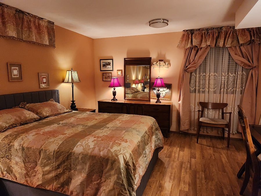 Furnished Finder property 249917_3 photo 1