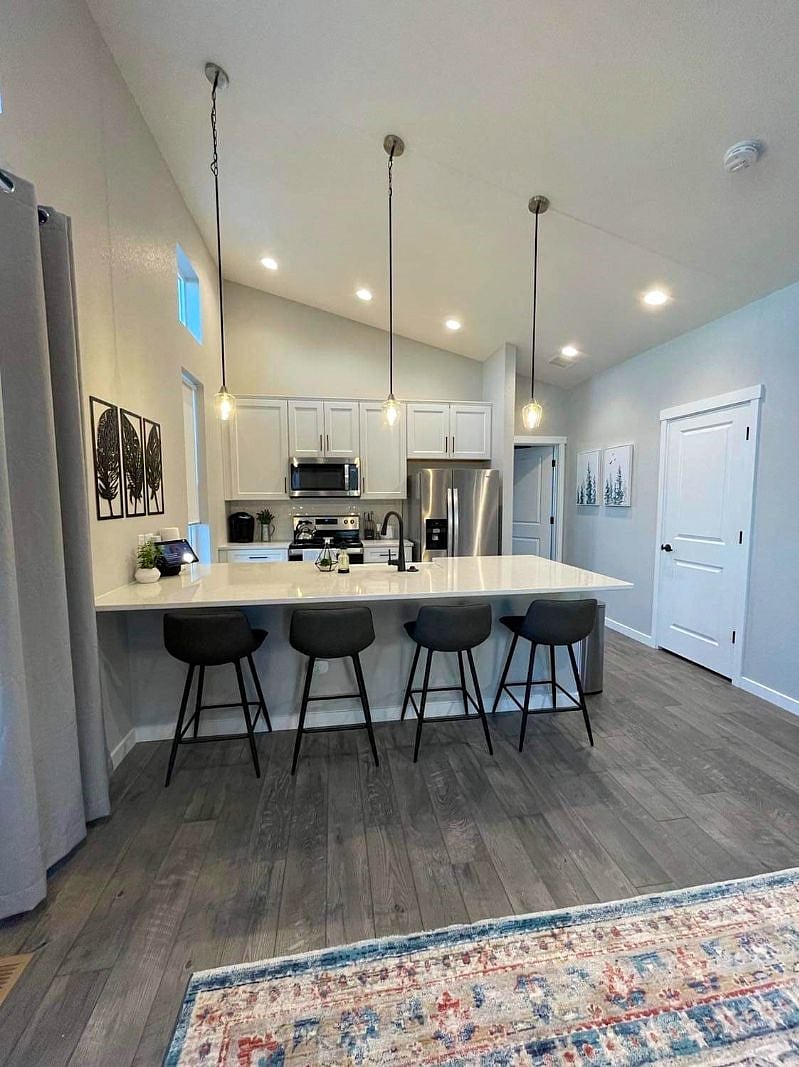 Furnished Finder property 250118_1 photo 14