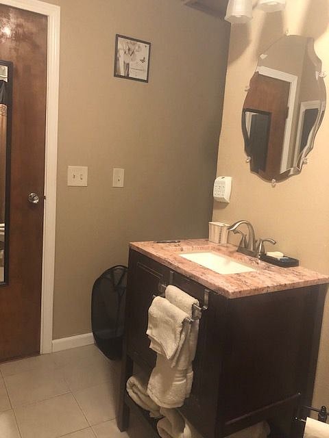 Furnished Finder property 250120_1 photo 7